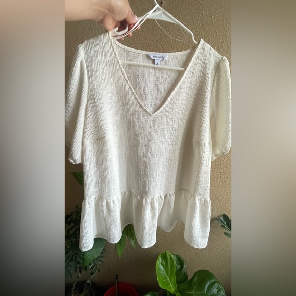 Nine West Tops - Nine West Cream Textured V-Neck Blouse